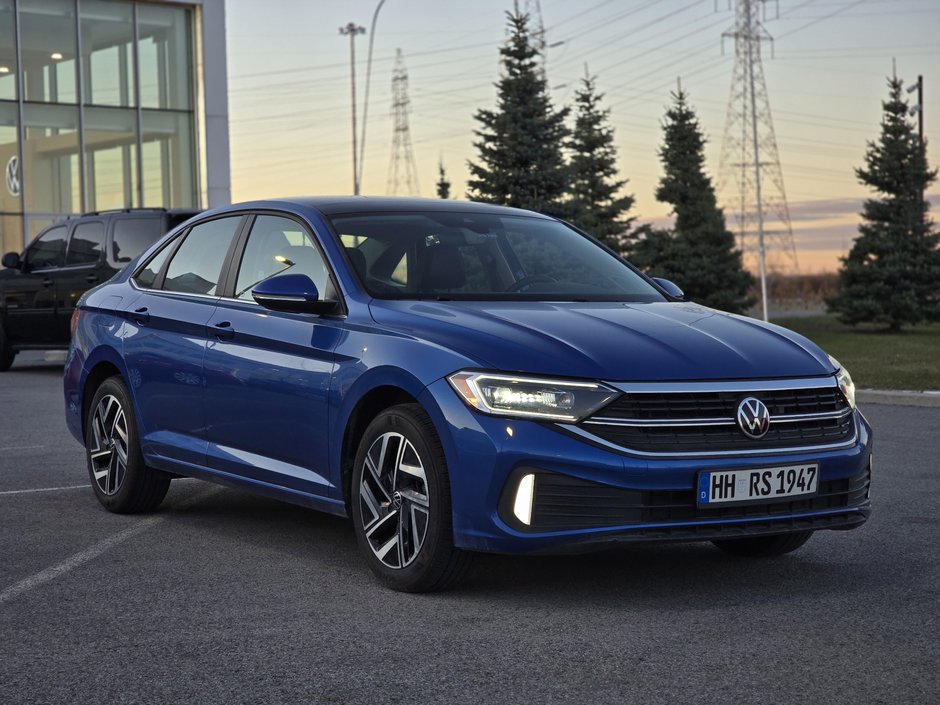Volkswagen Jetta Highline TOIT | CUIR | CAMÉRA | CARPLAY | BAS KM 2022 à Laval, Québec