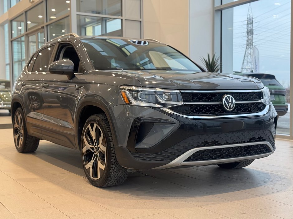 2022 Volkswagen Taos Highline DÉMARREUR | PANO | CUIR | NAV | CAMÉRA in Laval, Quebec