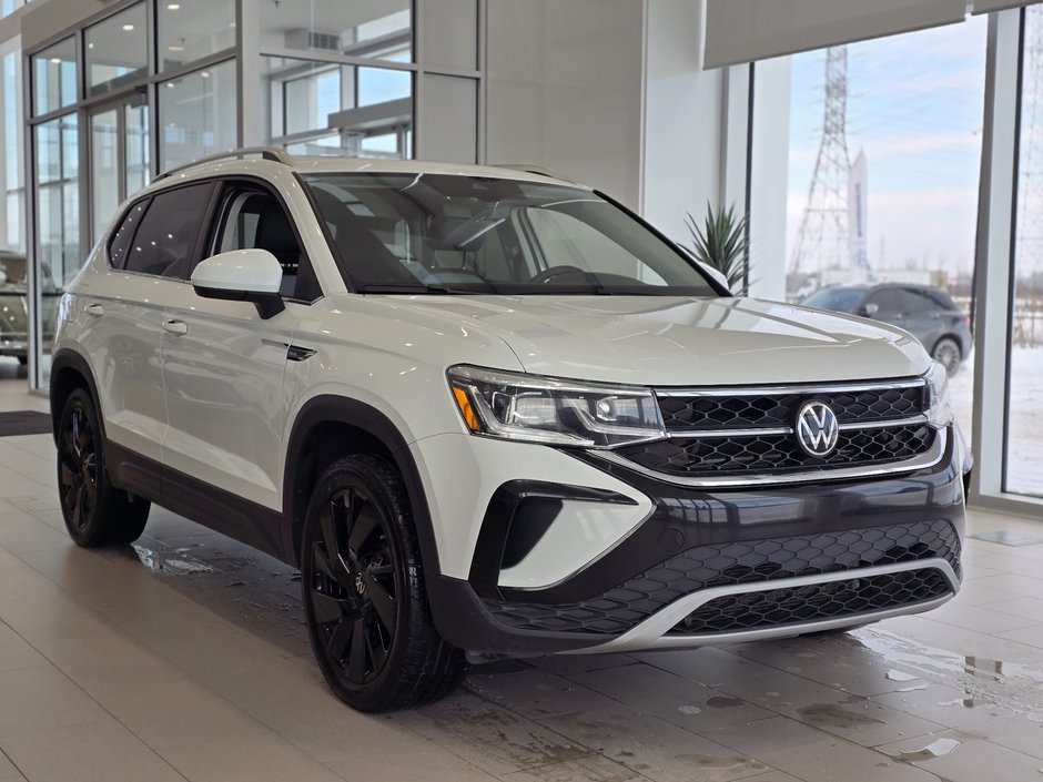 2023 Volkswagen Taos Highline | DÉMARREUR | PANO | CUIR | CARPLAY | +++ in Laval, Quebec