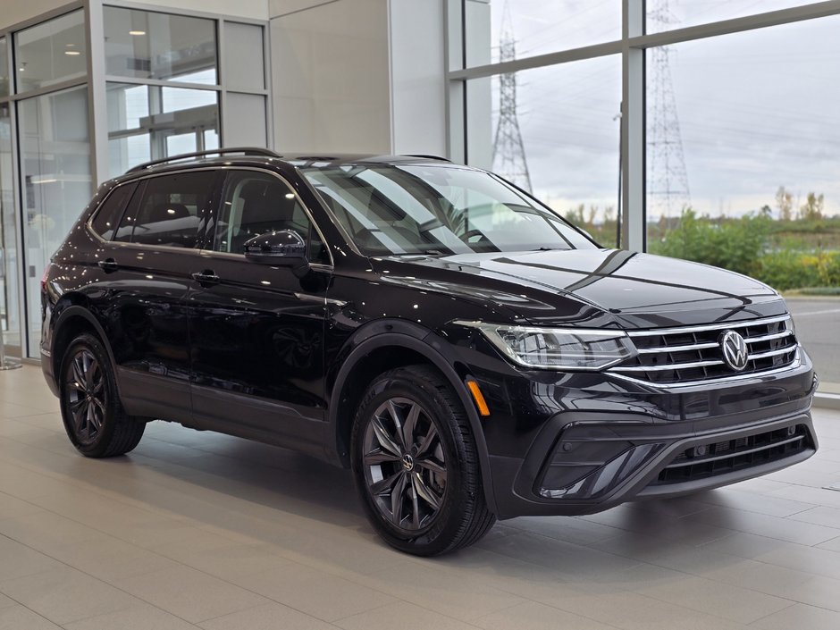 Tiguan Comfortline TOIT PANO | CUIR | CARPLAY | AWD | +++ 2023 à Laval, Québec