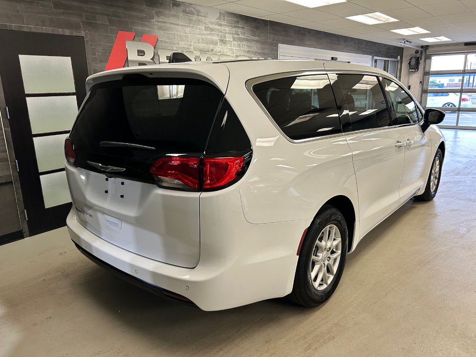 2025 Chrysler Grand Caravan SXT