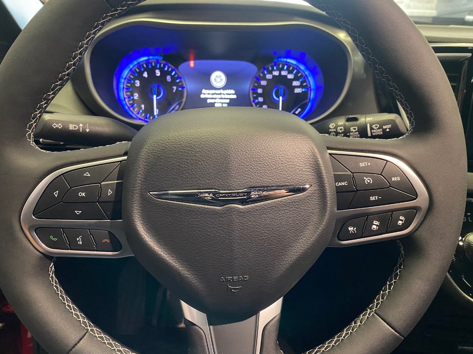 2025 Chrysler GRAND CARAVAN SXT