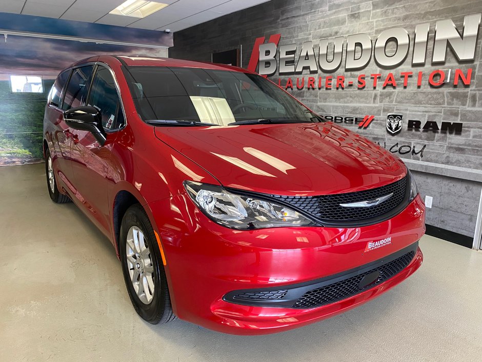 2025 Chrysler GRAND CARAVAN SXT