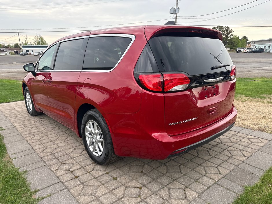 2026 Chrysler Grand Caravan SXT