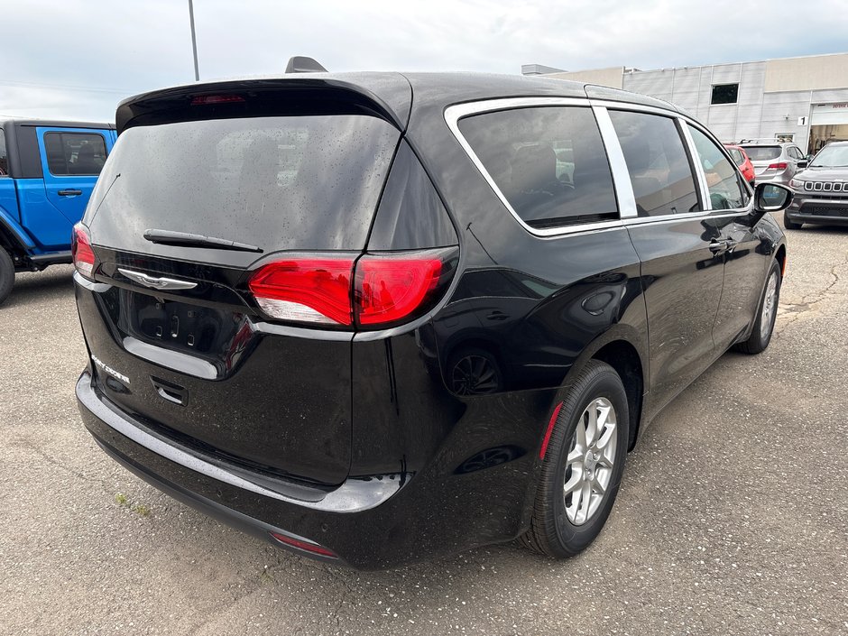 Chrysler Grand Caravan SXT 2027