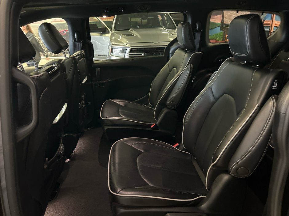 2022 Chrysler PACIFICA LIMITÉE