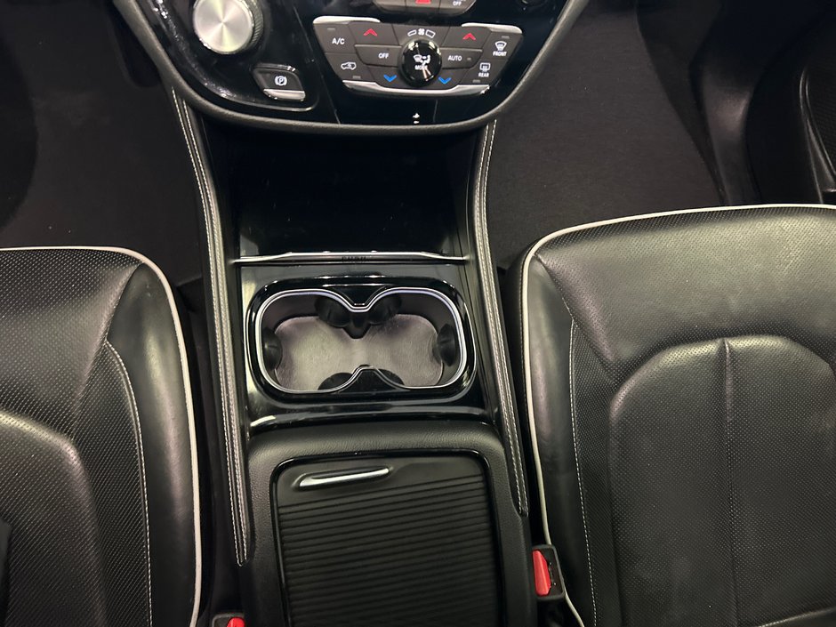 2022 Chrysler PACIFICA LIMITÉE