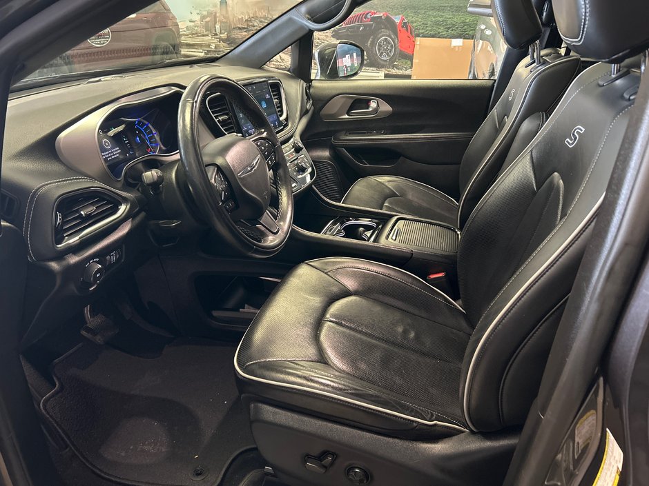 2022 Chrysler PACIFICA LIMITÉE