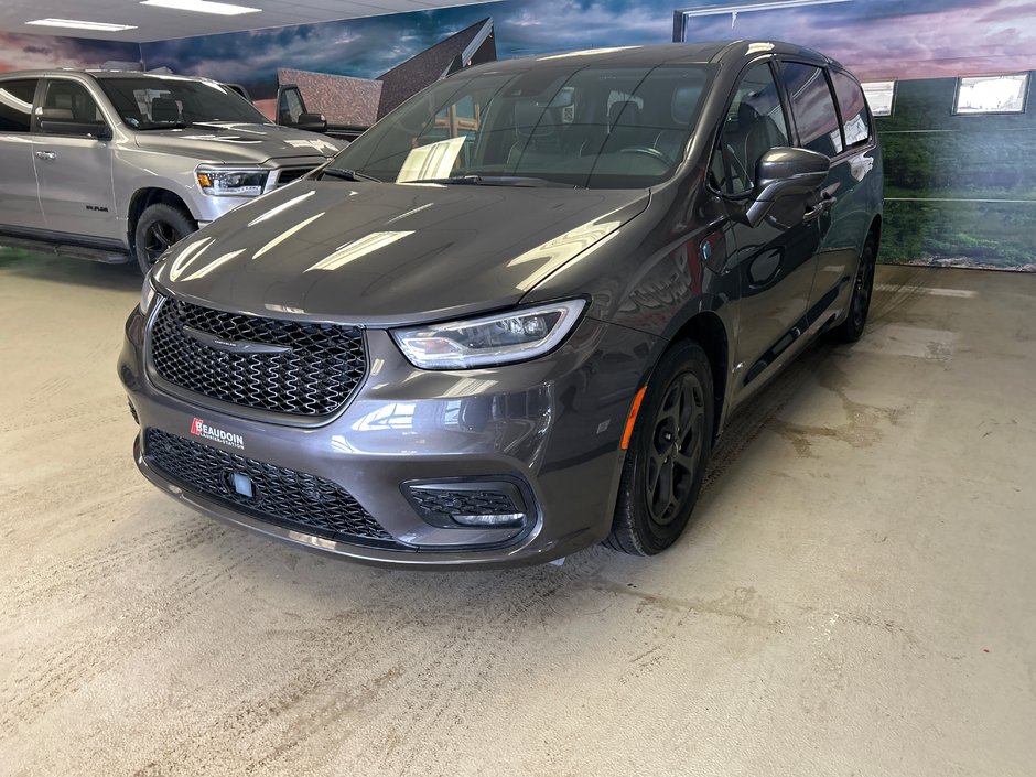 2022 Chrysler PACIFICA LIMITÉE
