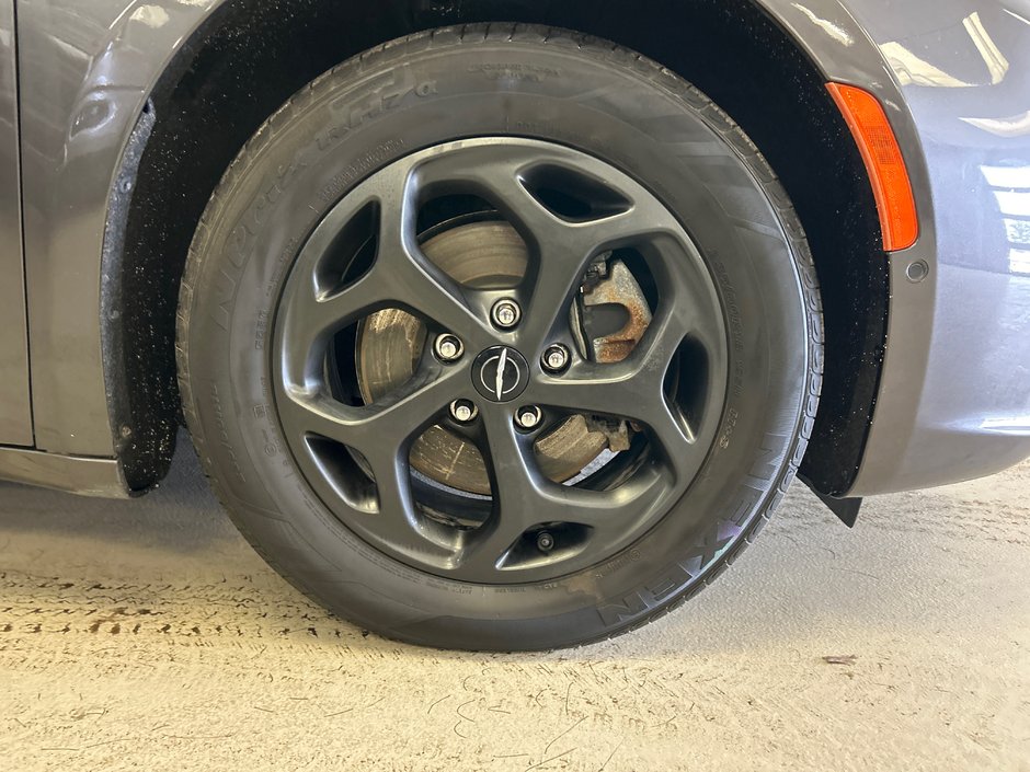 2022 Chrysler PACIFICA LIMITÉE