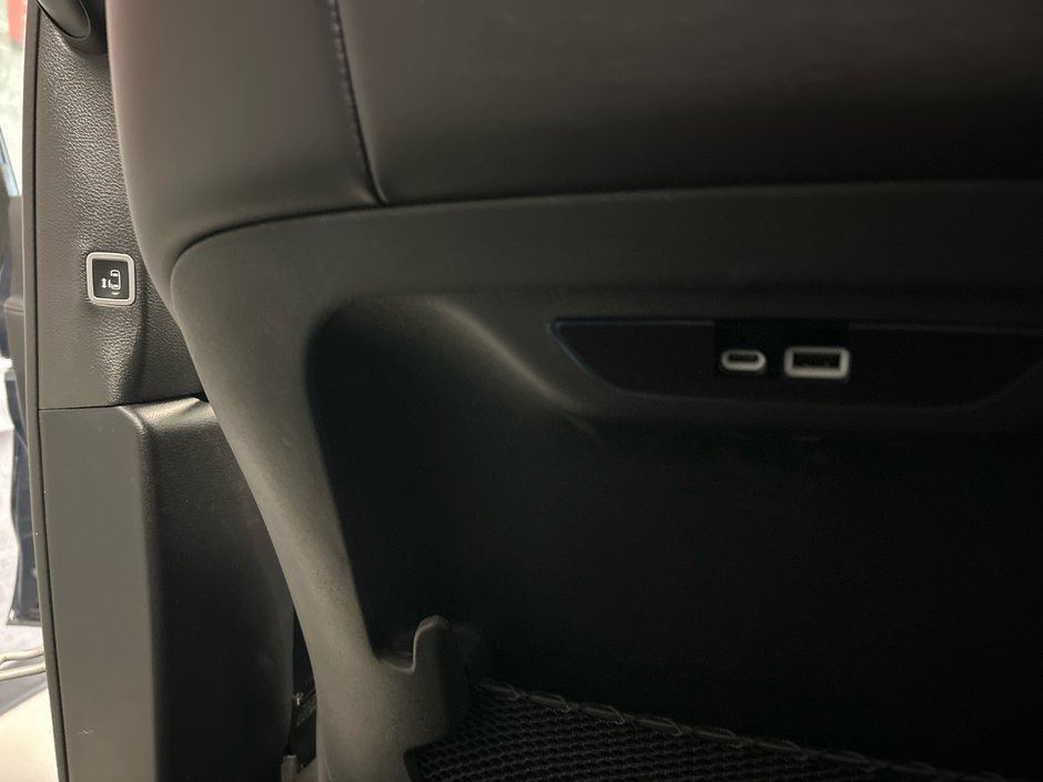 Chrysler Pacifica Hybrid SELECT 2025