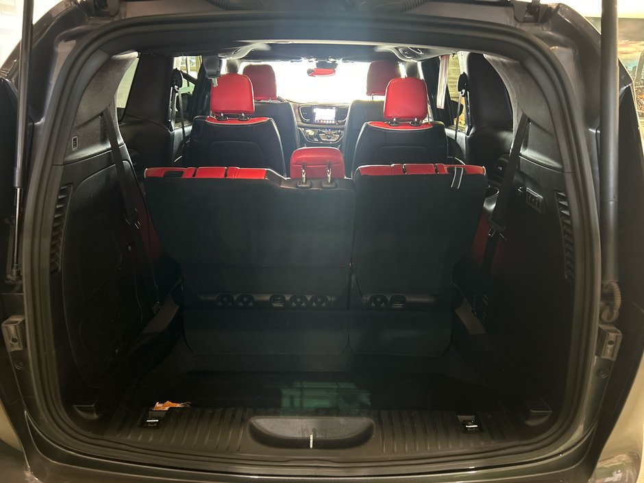 2021 Chrysler PACIFICA LIMITED Limited