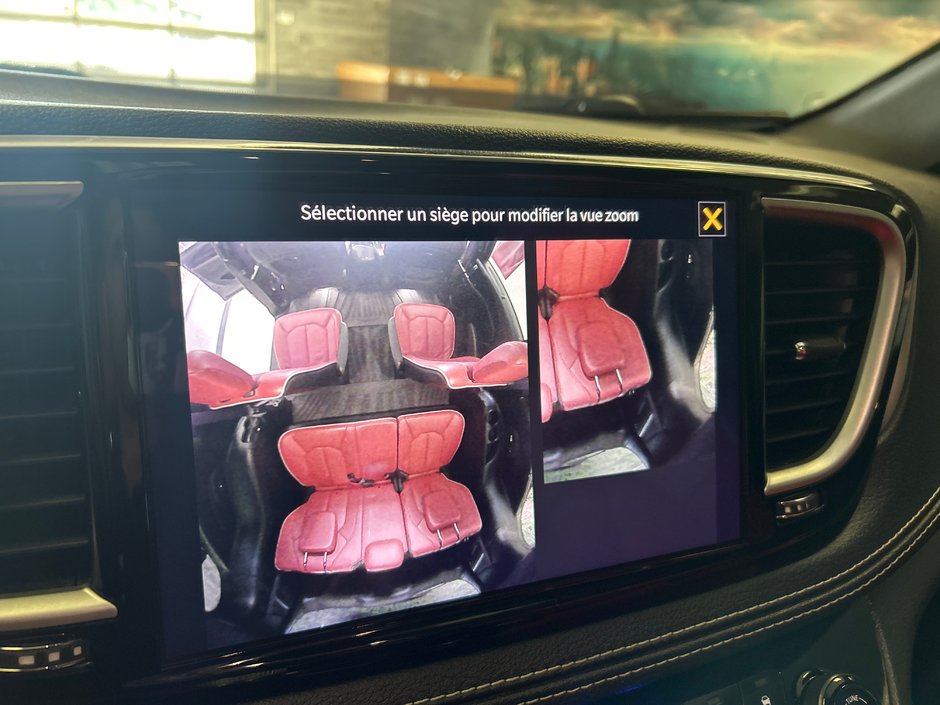 2021 Chrysler PACIFICA LIMITED Limited