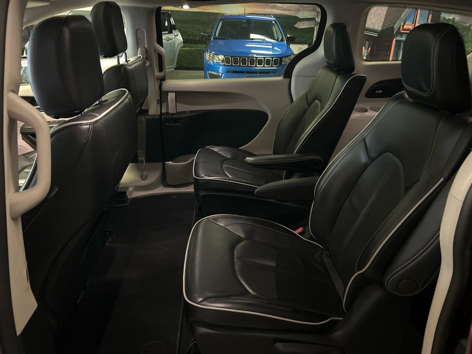 2023 Chrysler Pacifica LIMITÉE