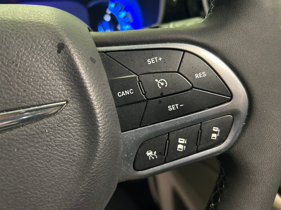 2023 Chrysler Pacifica LIMITÉE