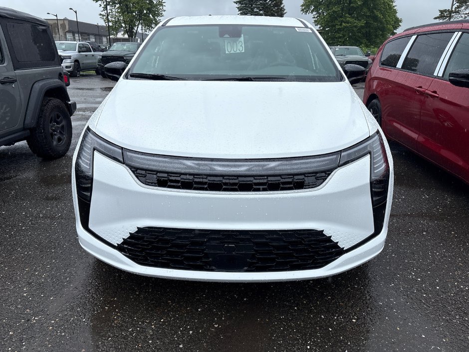 2027 Chrysler Pacifica SELECT AWD
