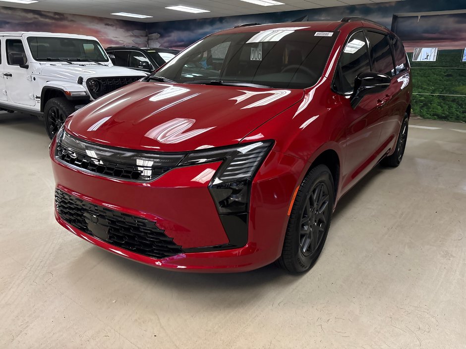 Chrysler Pacifica SELECT AWD 2027