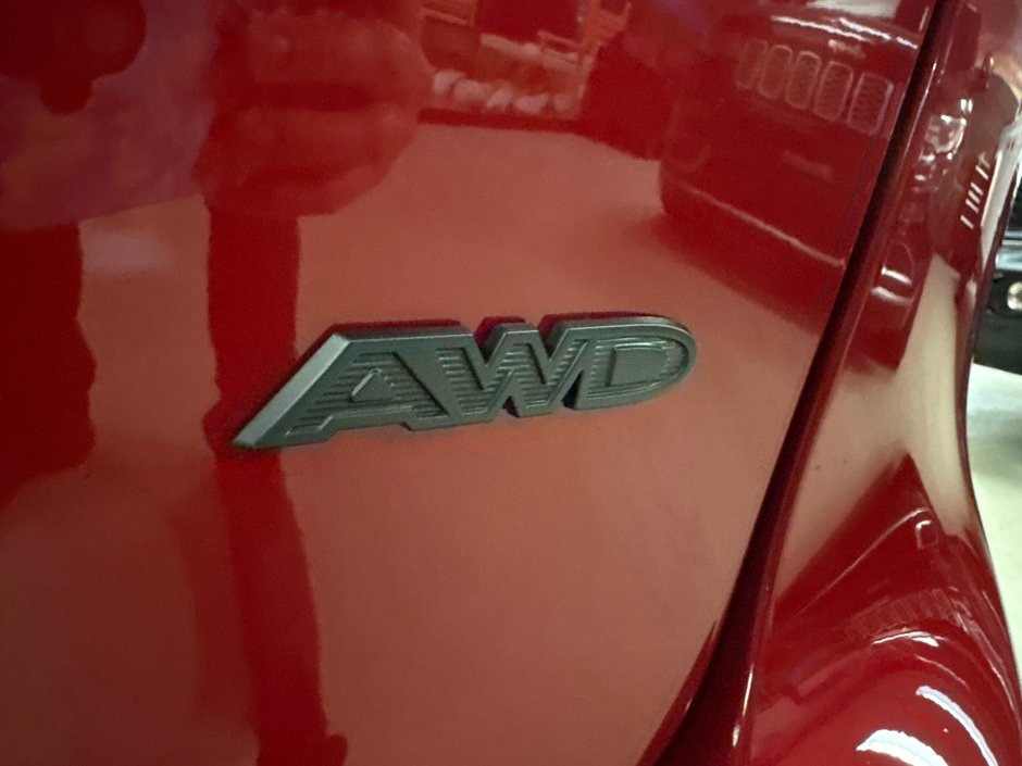 Chrysler Pacifica SELECT AWD 2027