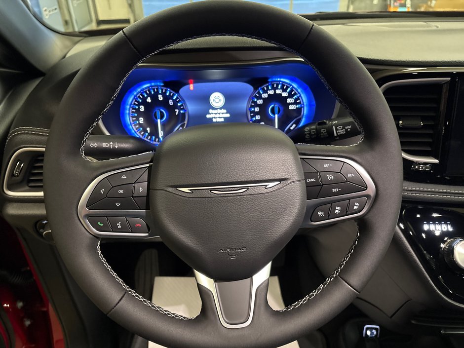 Chrysler Pacifica SELECT AWD 2027