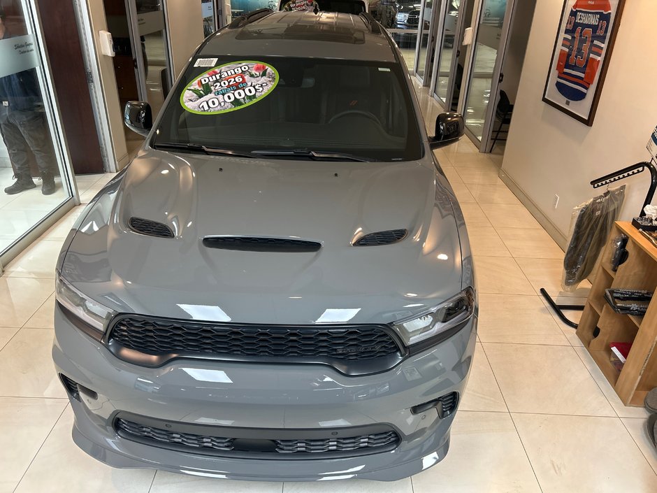 Dodge Durango GT HEMI V8 PREMIUM 2026 SIÈGES AVANT CHAUF. VENTILÉS* SIÈGES CHAUF. 2E RANGÉE* ENSEMBLE TOW`NGO* ENSEMBLE BLACK TOP 2.0*