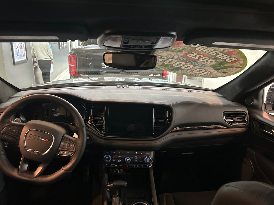 Dodge Durango GT HEMI V8 PREMIUM 2026 SIÈGES AVANT CHAUF. VENTILÉS* SIÈGES CHAUF. 2E RANGÉE* ENSEMBLE TOW`NGO* ENSEMBLE BLACK TOP 2.0*