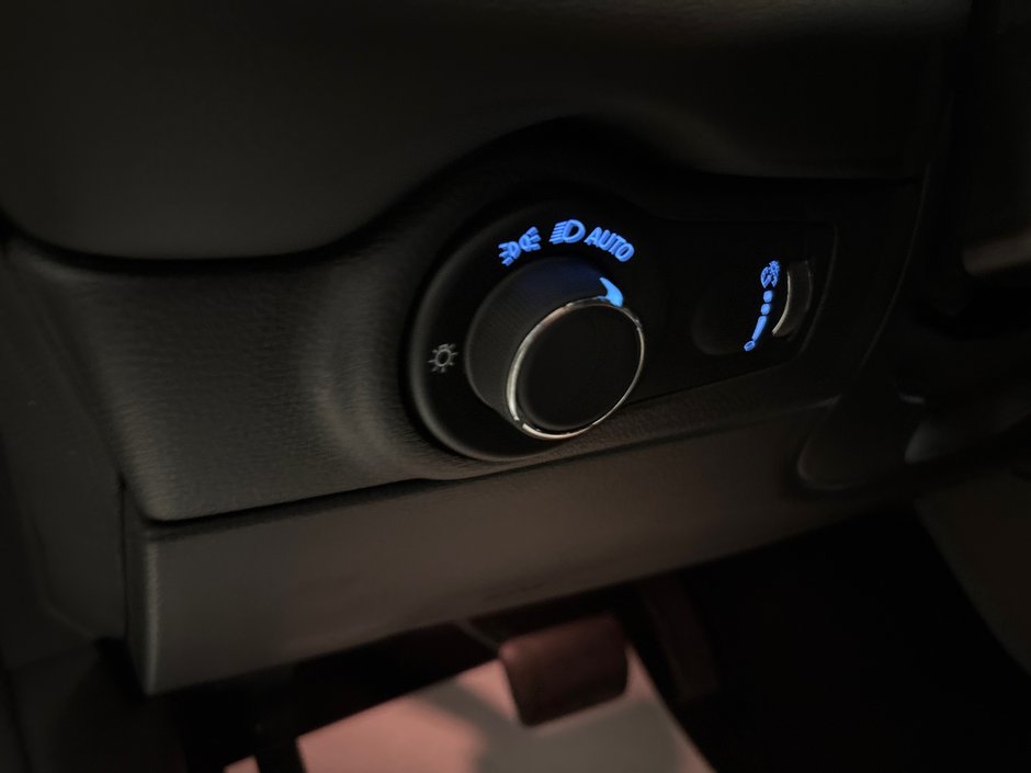 Dodge Durango GT PLUS 2026 ENSEMBLE BLACKTOP* SIÈGES AVANT ET ARRIÈRE CHAUF.* SIÈGES AVANT VENTILÉS* FREIN DE REMORQUE
