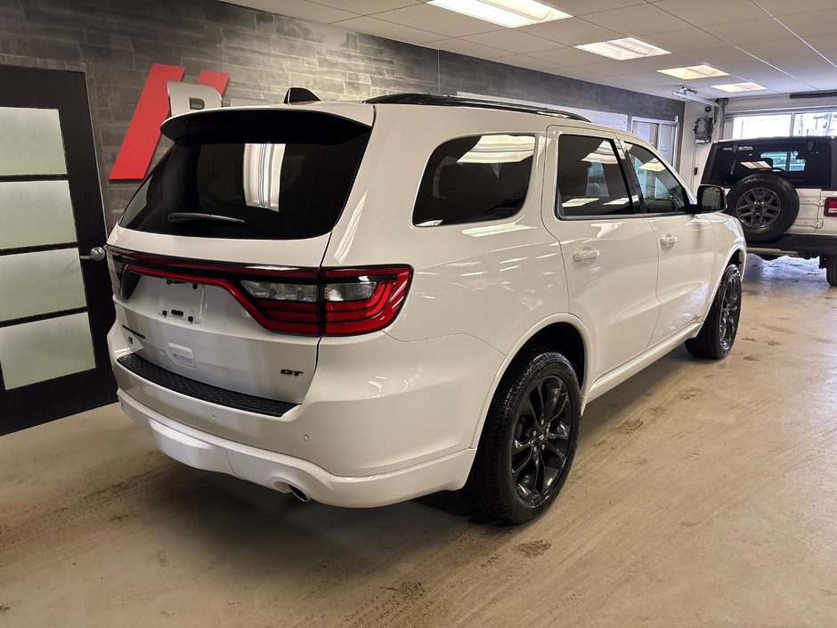 Dodge Durango GT PLUS 2026 ENSEMBLE BLACKTOP* SIÈGES AVANT ET ARRIÈRE CHAUF.* SIÈGES AVANT VENTILÉS* FREIN DE REMORQUE