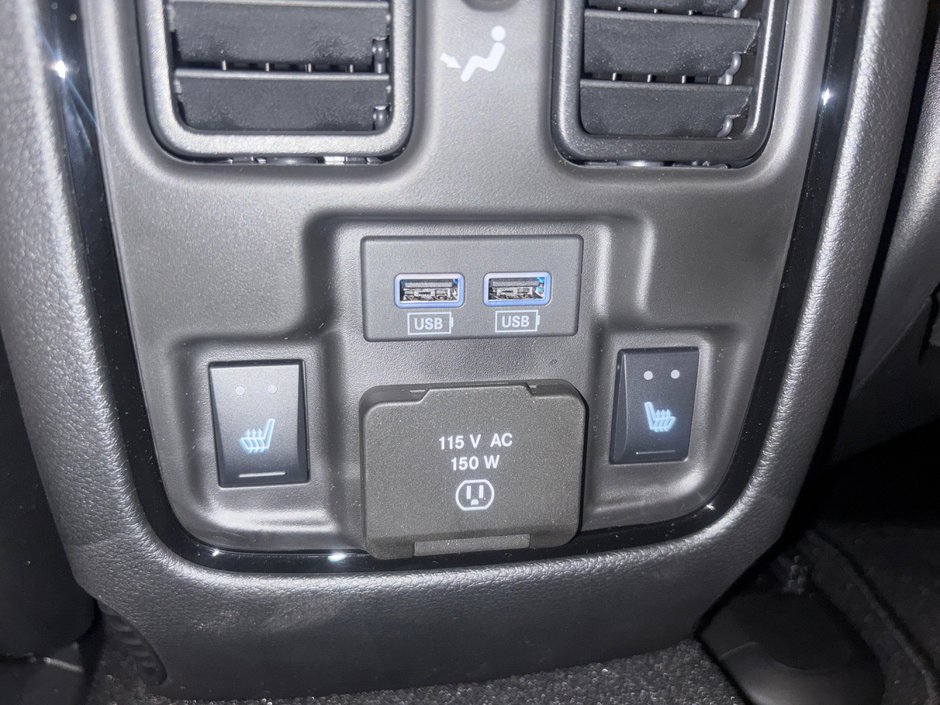 Dodge Durango GT PLUS 2026 3.6L PENTASTAR* SIÈGES AVANT ET 2E RANGÉE CHAUF.* DÉMARREUR* VOLANT CHAUF.* BLACKTOP 2.0* 6 PLACES*