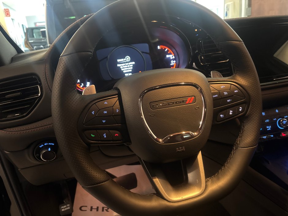Dodge Durango GT PLUS 2026 3.6L PENTASTAR* SIÈGES AVANT ET 2E RANGÉE CHAUF.* DÉMARREUR* VOLANT CHAUF.* BLACKTOP 2.0* 6 PLACES*