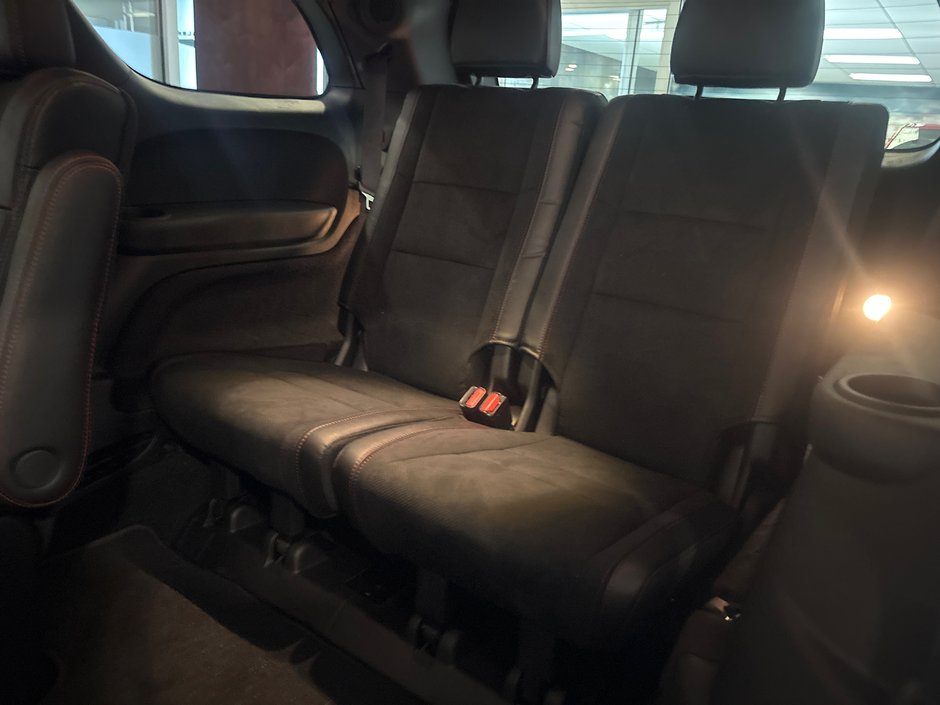 Dodge Durango GT PLUS 2026 3.6L PENTASTAR* SIÈGES AVANT ET 2E RANGÉE CHAUF.* DÉMARREUR* VOLANT CHAUF.* BLACKTOP 2.0* 6 PLACES*