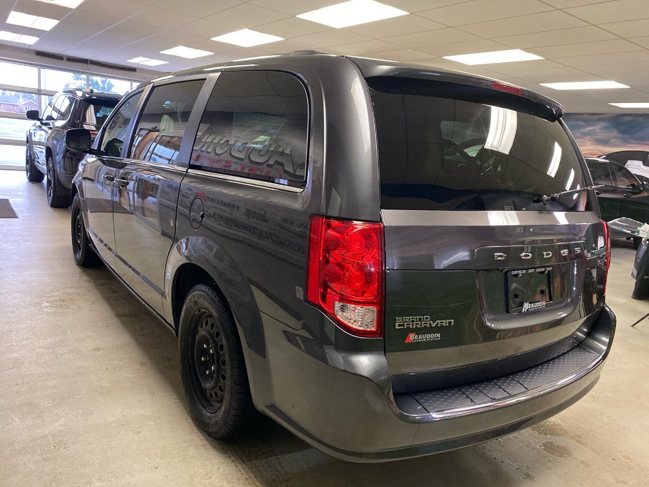 2019 Dodge GR CARAVAN SE SXT Premium Plus