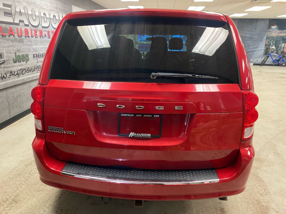 2014 Dodge Grand Caravan SE SE