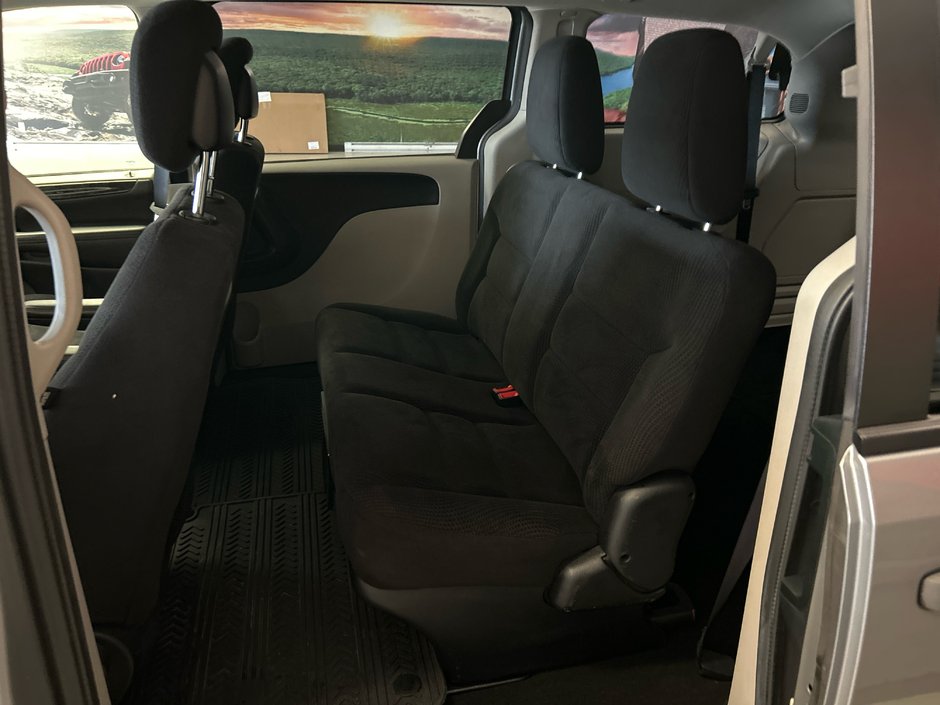 2014 Dodge GRAND CARAVAN SE ARGENT