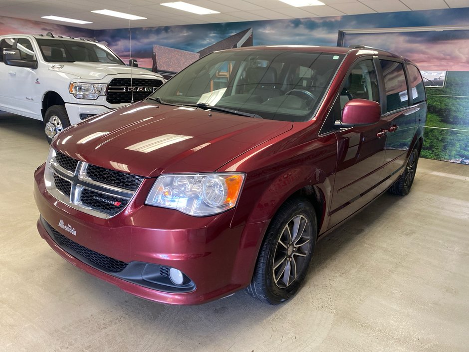 Dodge Grand Caravan SE SXT Premium Plus 2016