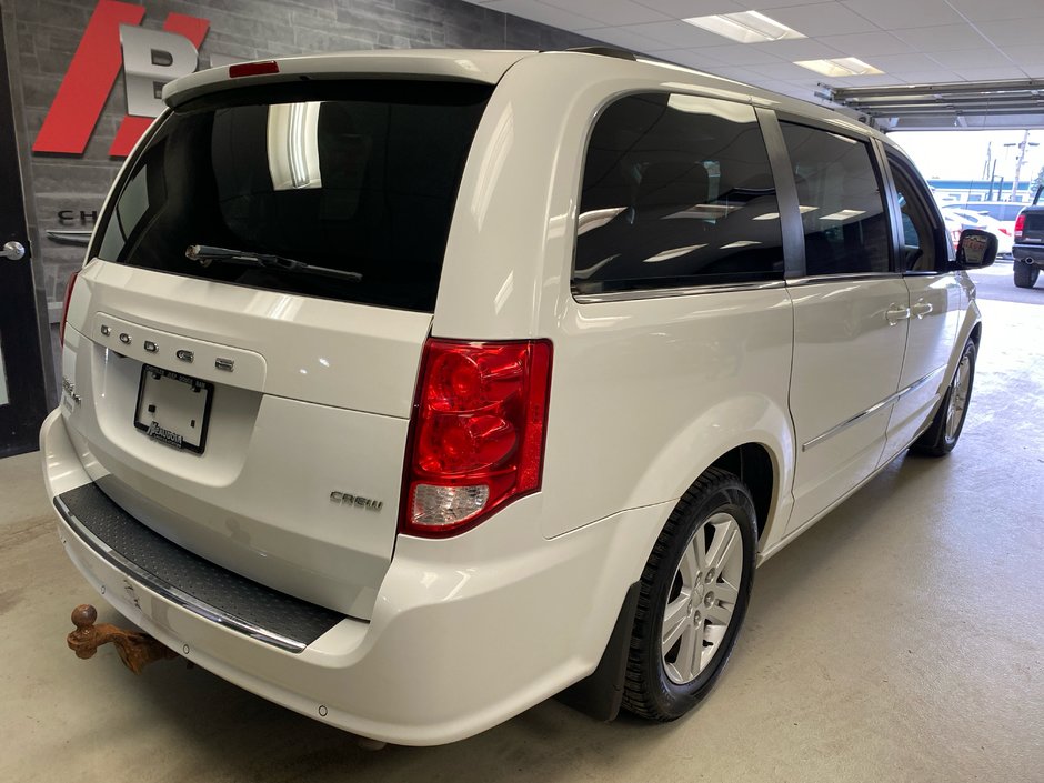 2016 Dodge Grand Caravan Crew