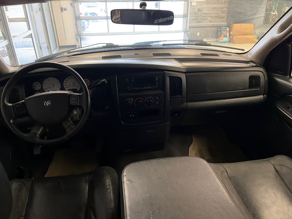 2005 Dodge Ram 3500 SLT