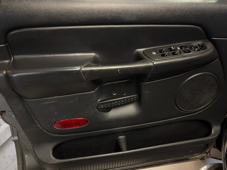 2005 Dodge Ram 3500 SLT