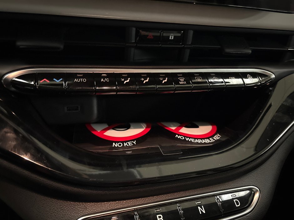 Fiat 500e POP 2026 SIÈGES CHAUF.* RÉGULATEUR DE VITESSE* SELECTEUR E-MODE* CARPLAY/ANDROID AUTO* 230 KM D'AUTONOMIE