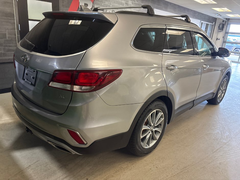 2017 Hyundai Santa Fe XL