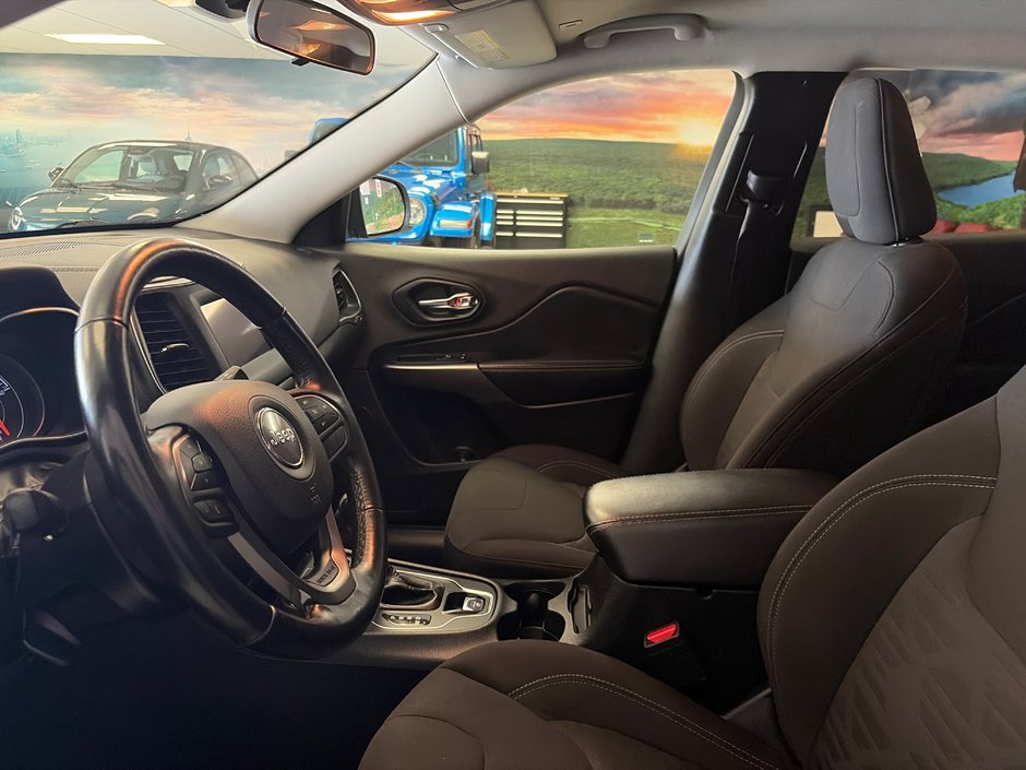 2019 Jeep Cherokee North