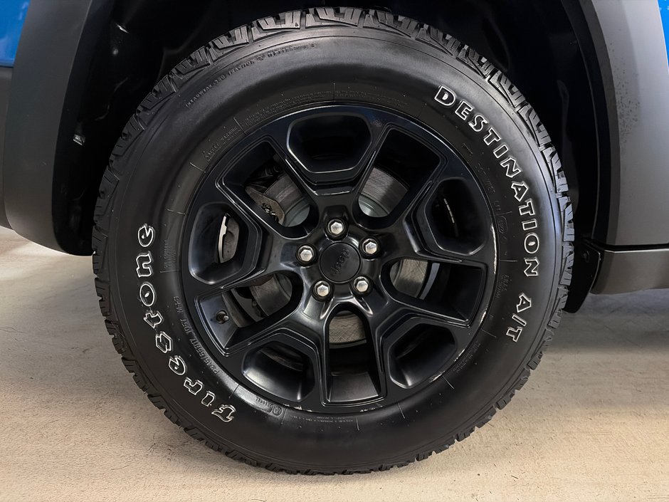 2022 Jeep Cherokee Trailhawk Elite