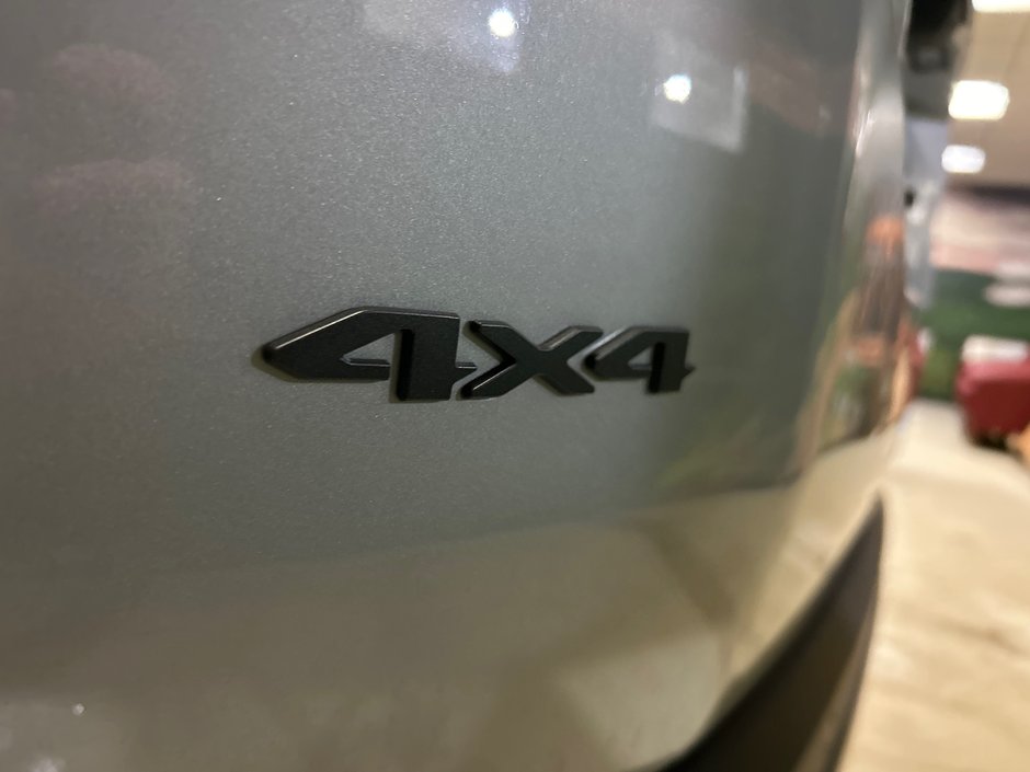 Jeep Cherokee BASE 2026