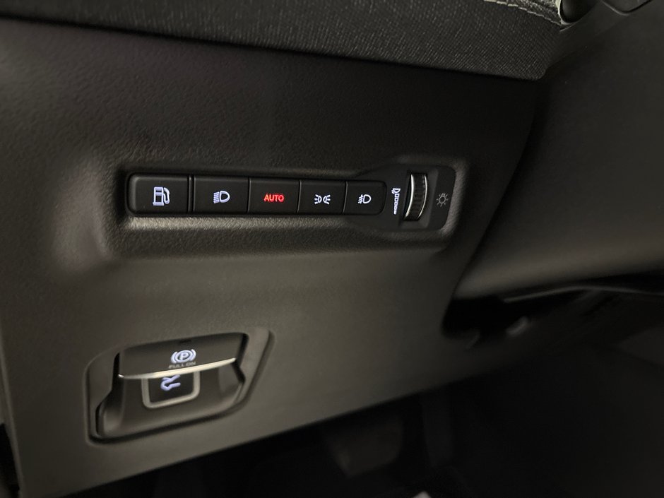 Jeep Cherokee LAREDO 2026