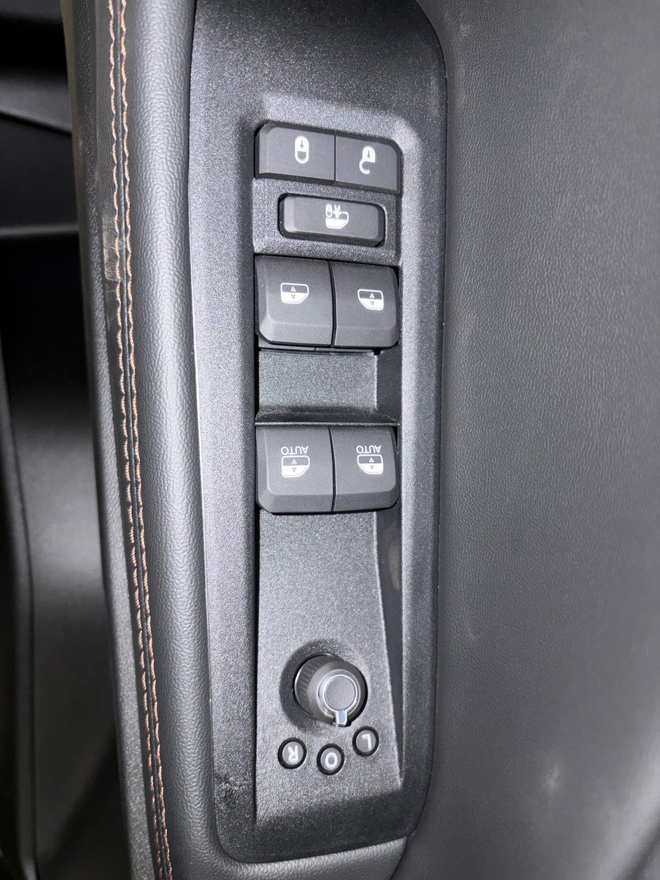 Jeep Cherokee OVERLAND 2026