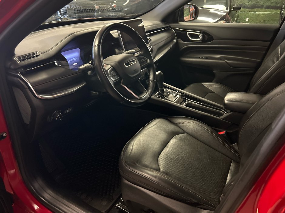 2022 Jeep Compass (RED) Edition