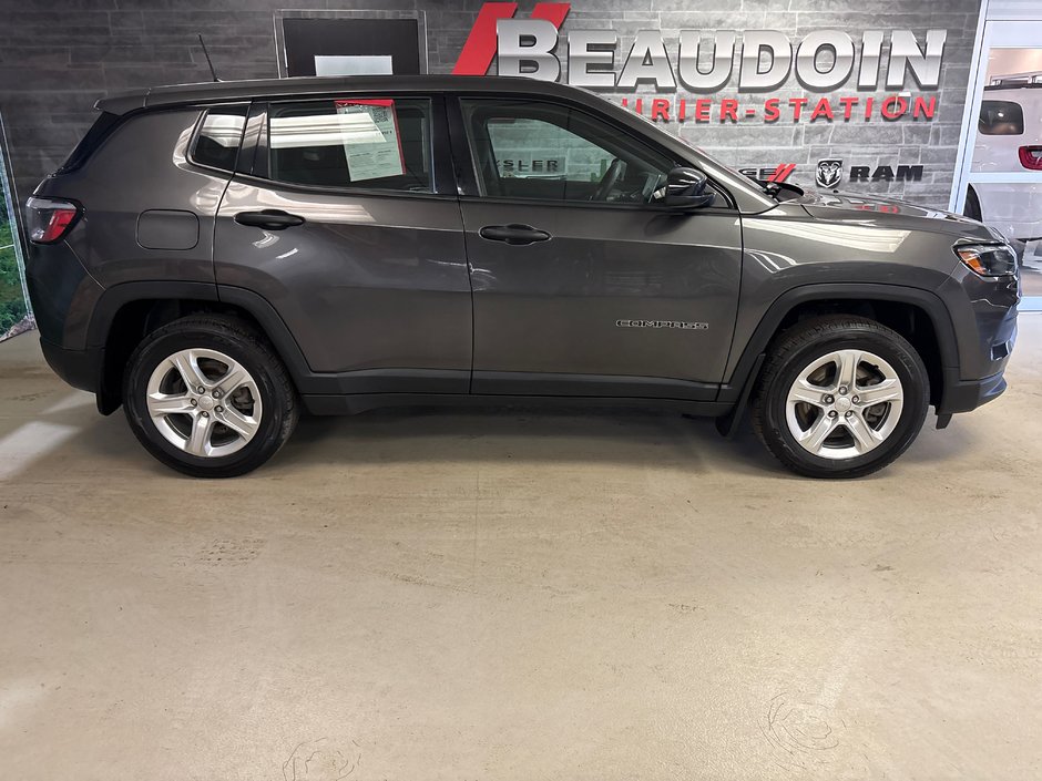 2023 Jeep Compass Sport
