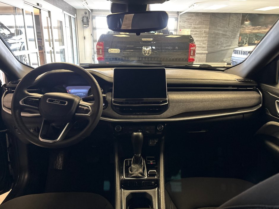 2023 Jeep Compass Sport