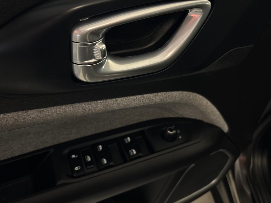2023 Jeep Compass Sport