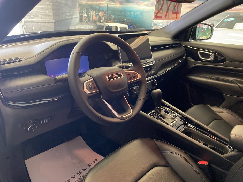Jeep Compass ALTITUDE 2025