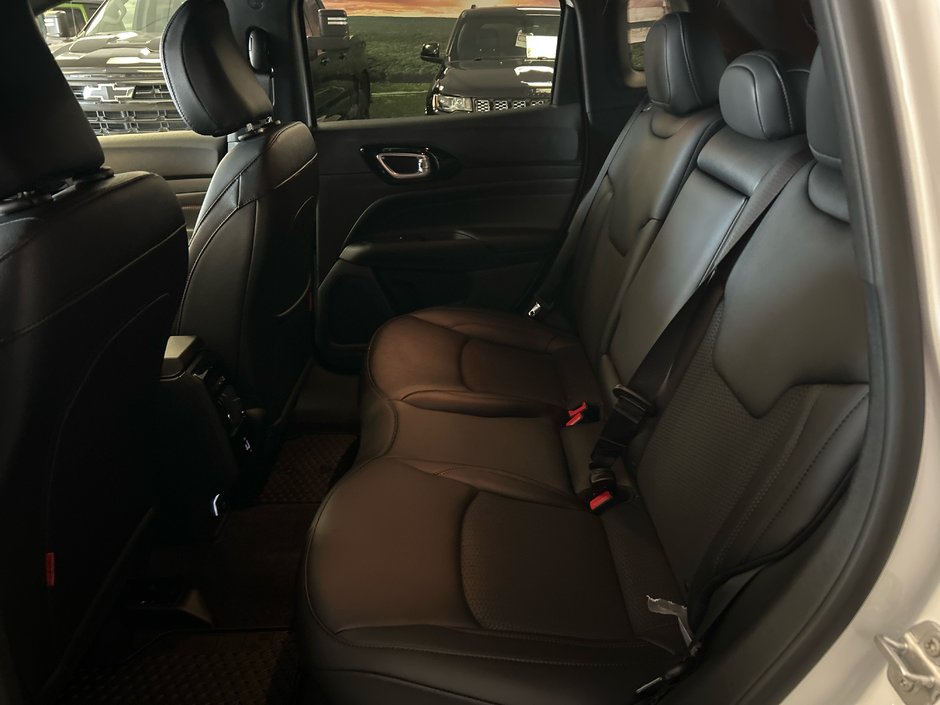 Jeep Compass TRAILHAWK 2025